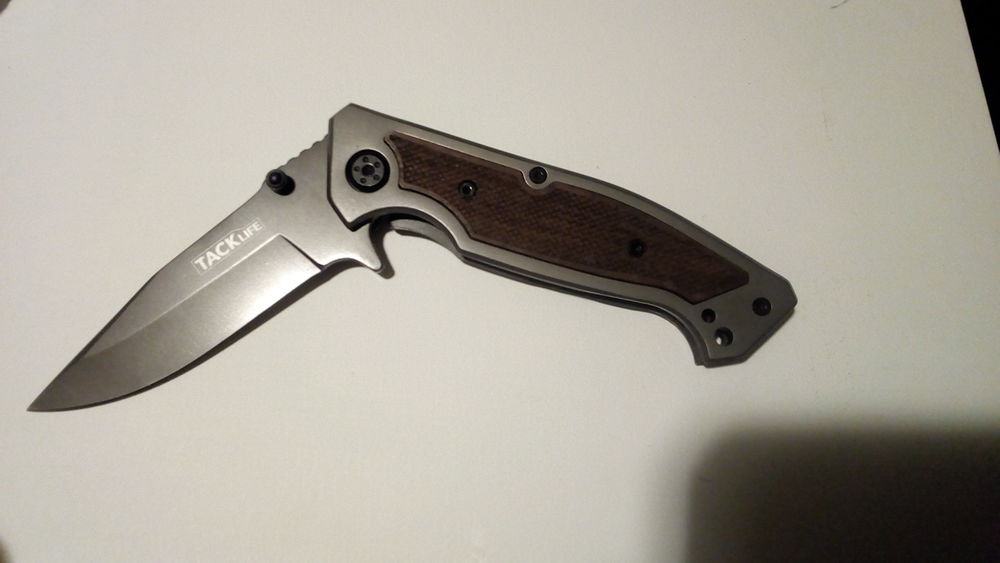 Couteau du poche 