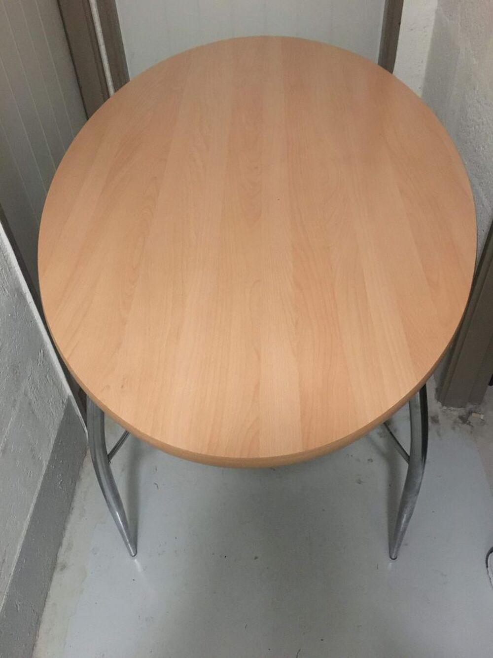Table &agrave; manger ovale Meubles