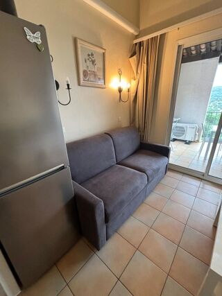  Appartement à louer 2 pièces 28 m²