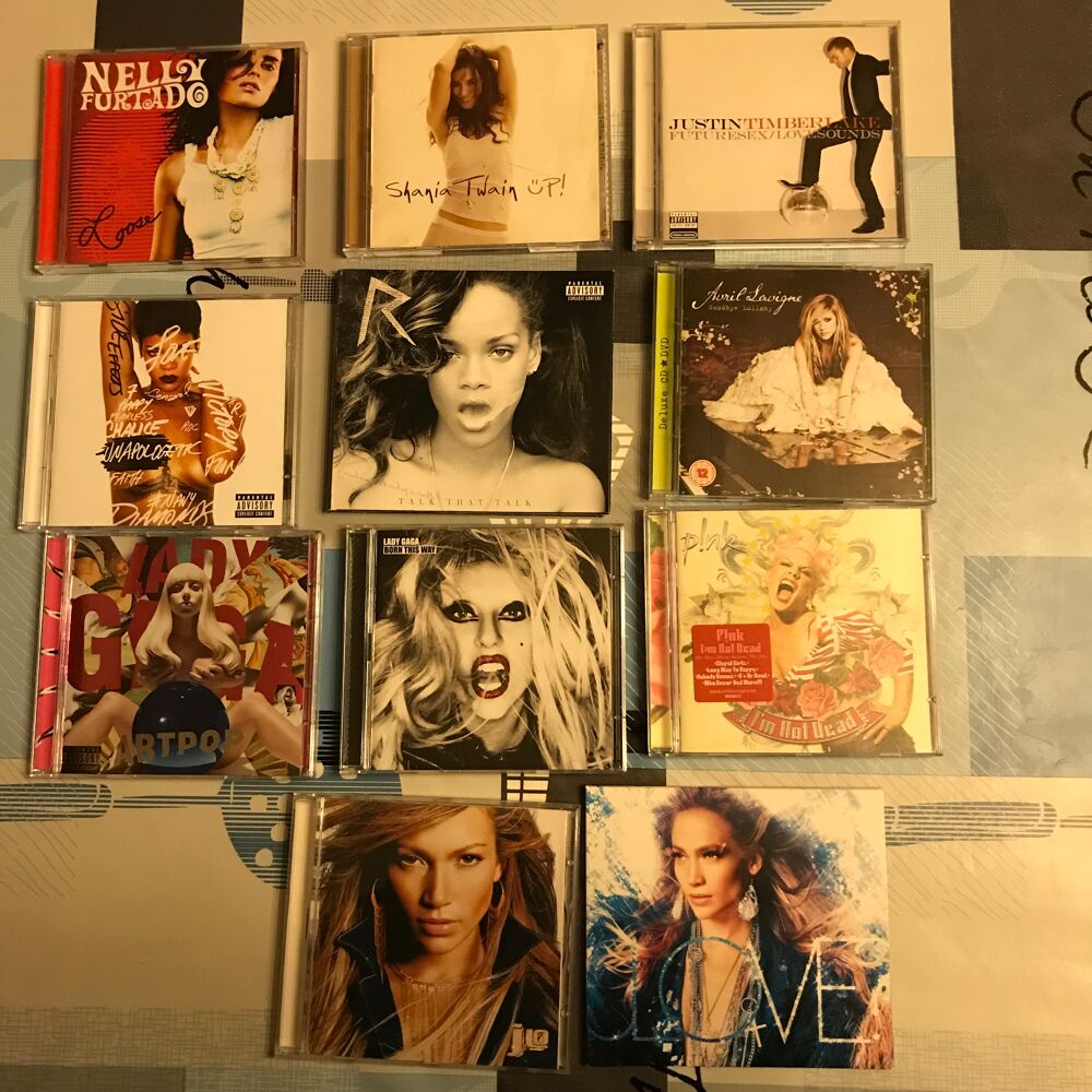 Divers CD Chanteurs (ses) CD et vinyles