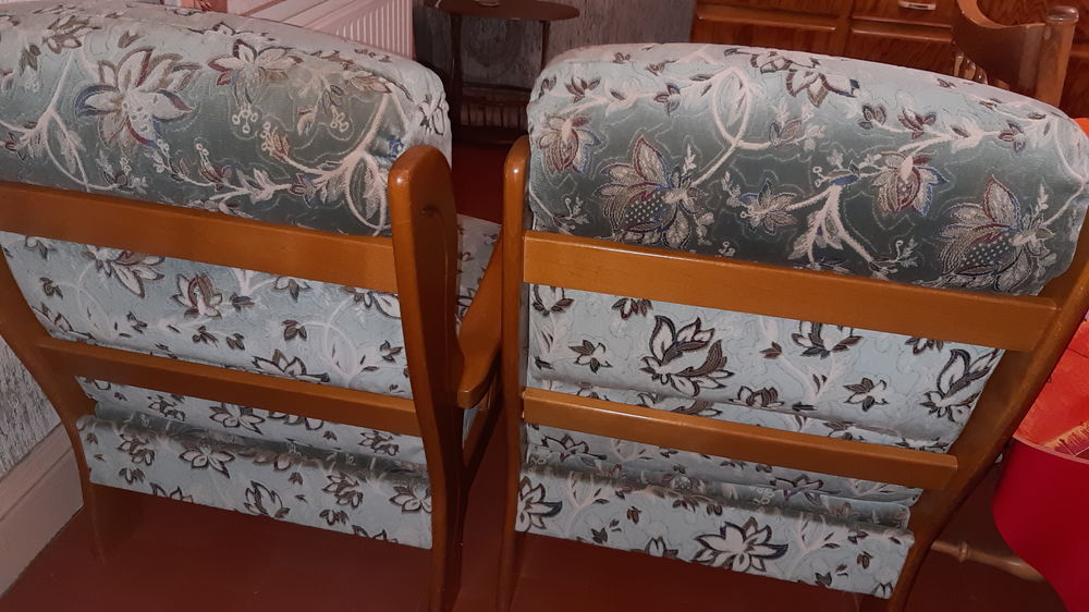 Canap&eacute; et 2 fauteuils Meubles