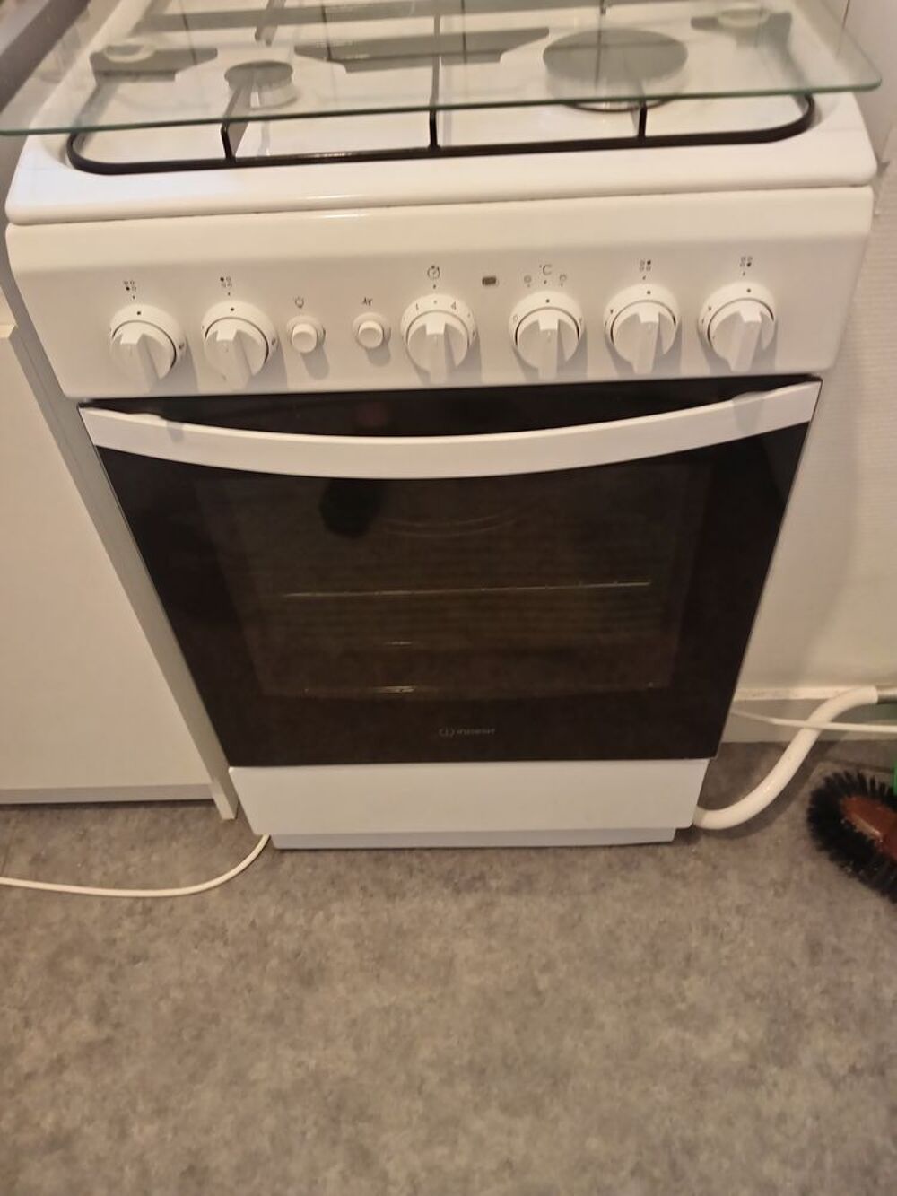 Gazini&egrave;re &agrave; gaz 60cm Electroménager