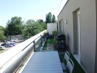  Appartement à louer 3 pièces 73 m²