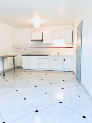  Appartement à louer 2 pièces 45 m²