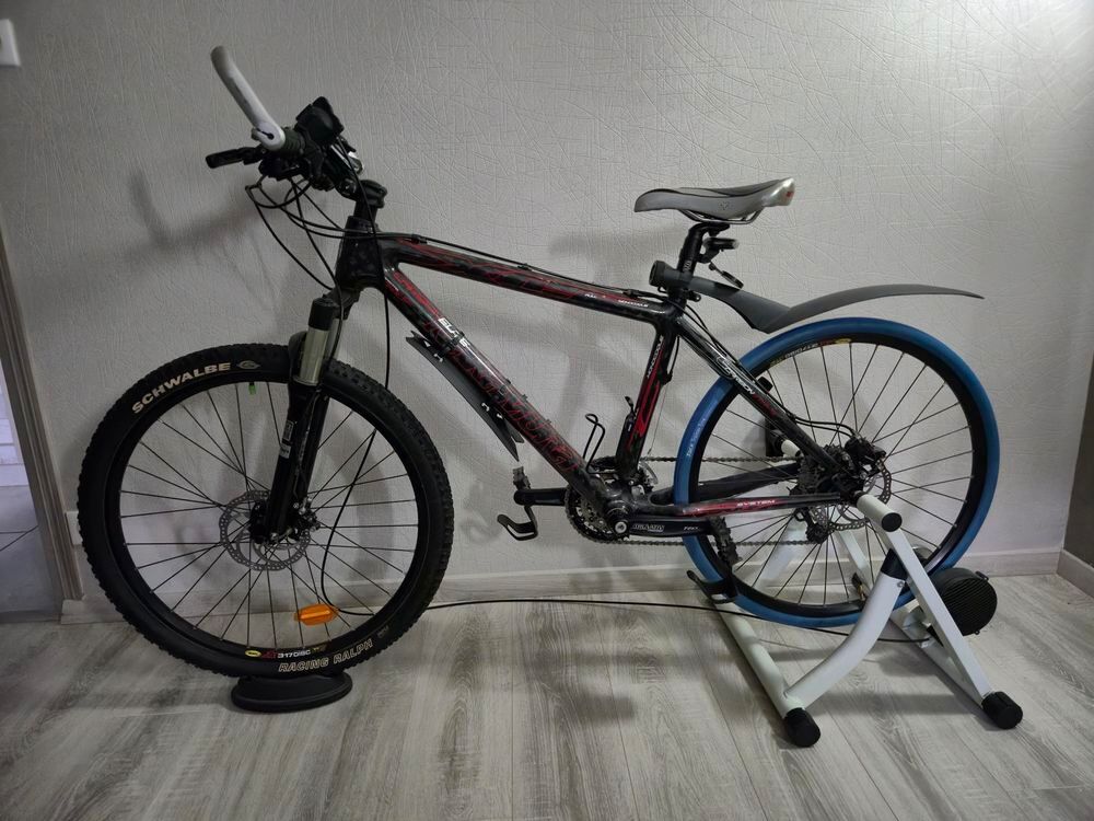 : VTT tout carbone Nakamura (26 pouces) Vélos
