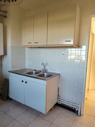  Appartement à louer 2 pièces 52 m² Pau