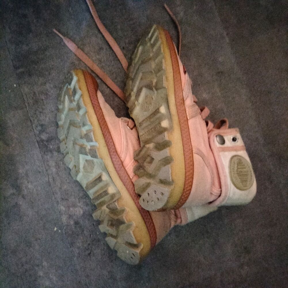 Basket montante palladium toile pointure 38 tr&egrave;s bon &eacute;tat Chaussures