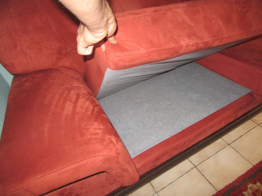 Canap&eacute; simple et fauteuil Meubles