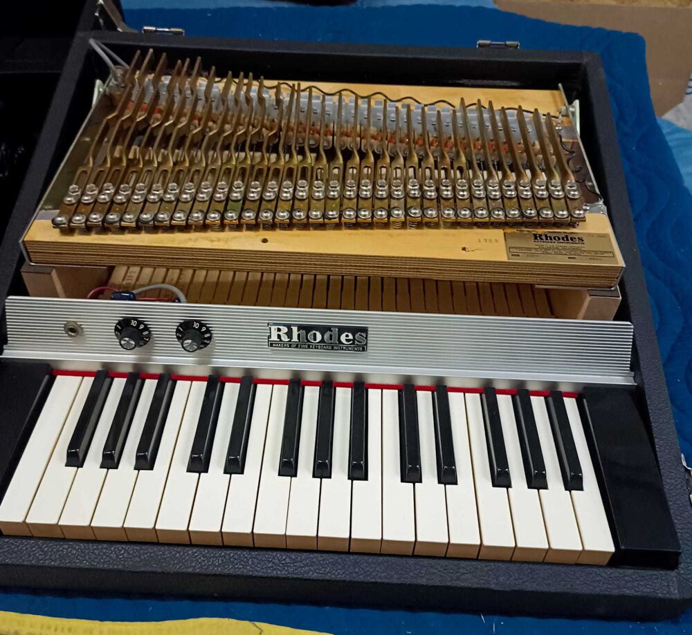collection clavier Rhodes bass 