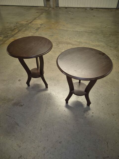 table pour pose d'objet divers. 20 Rillieux-la-Pape (69)