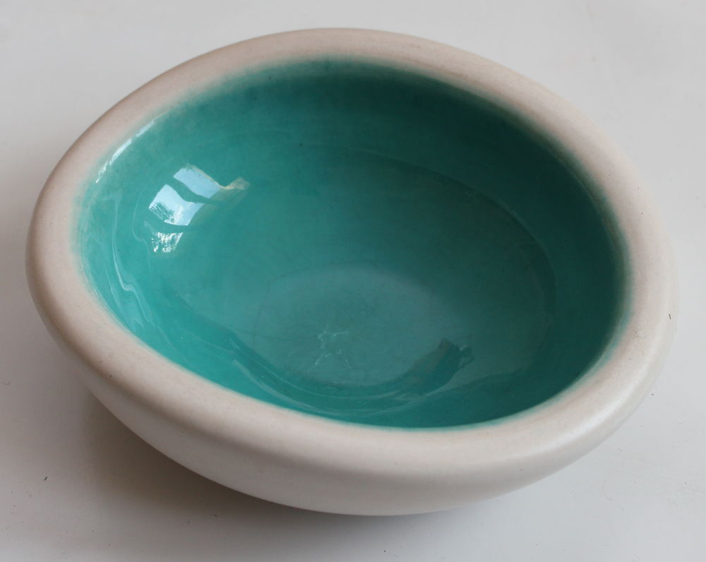 Coupelle ovale KERAMOS SEVRES c&eacute;ramique 1950-60 Décoration
