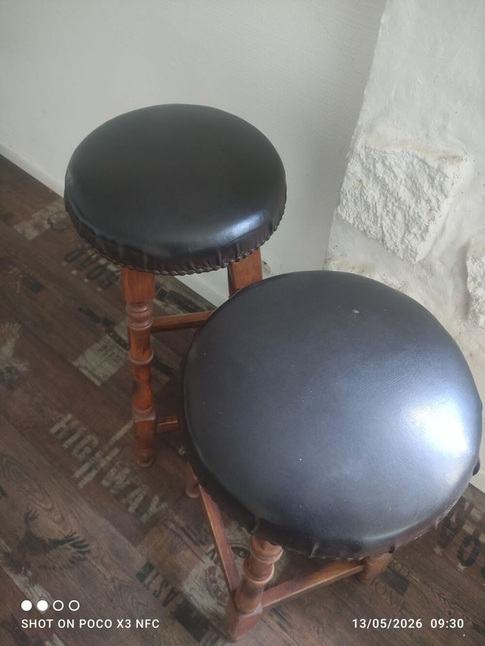 Remise en main propre 2 Tabourets Bar rustique Meubles