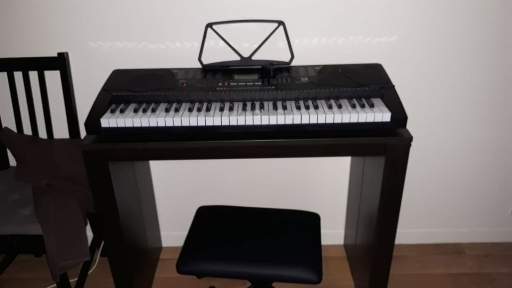 SYTHETISEUR TRES BON ETAT Instruments de musique