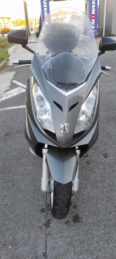 Scooter PEUGEOT 2011 occasion Blaye 33390