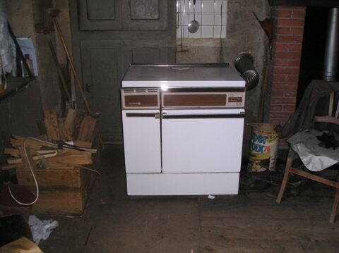 Cuisinire Bois 450 Saint-Silvain-Montaigut (23)