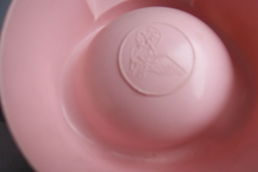 Pot poup&eacute;e Famosa rose Jeux / jouets
