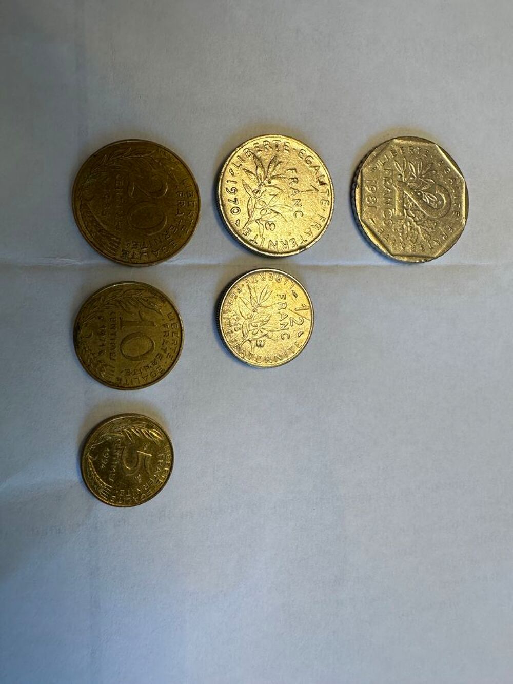 RECHERCHE PIECES DE FRANCS ET CENTIMES FRANCAISES 