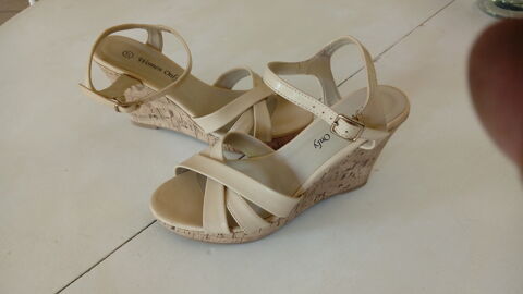 chaussures femme  à talon  37 10 Bélesta (09)