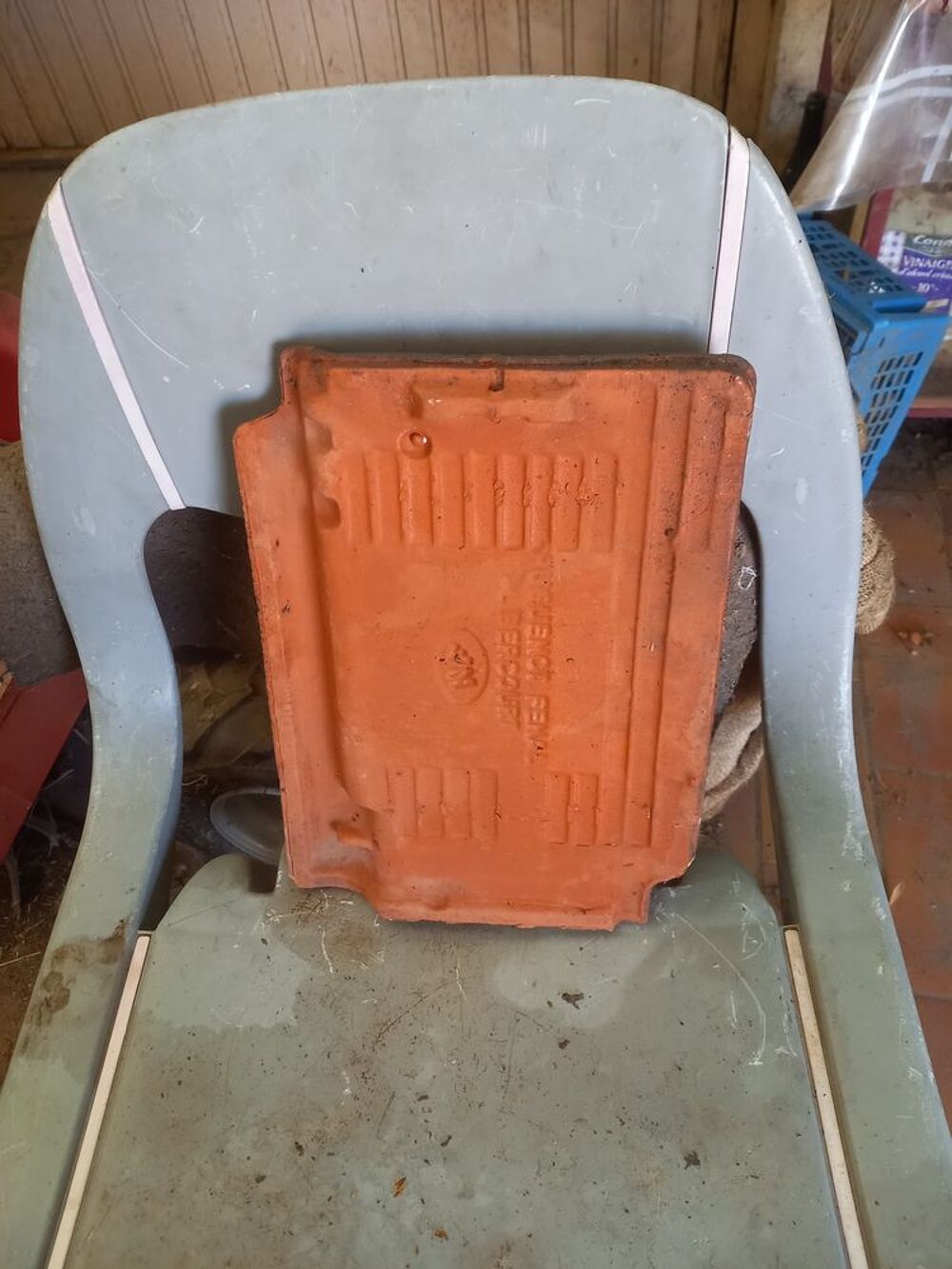 tuile &eacute;tat neuf Bricolage