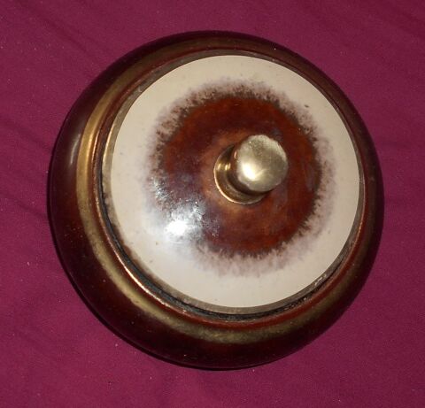 bonbonni�re vintage marron  4 Ervy-le-Ch�tel (10)
