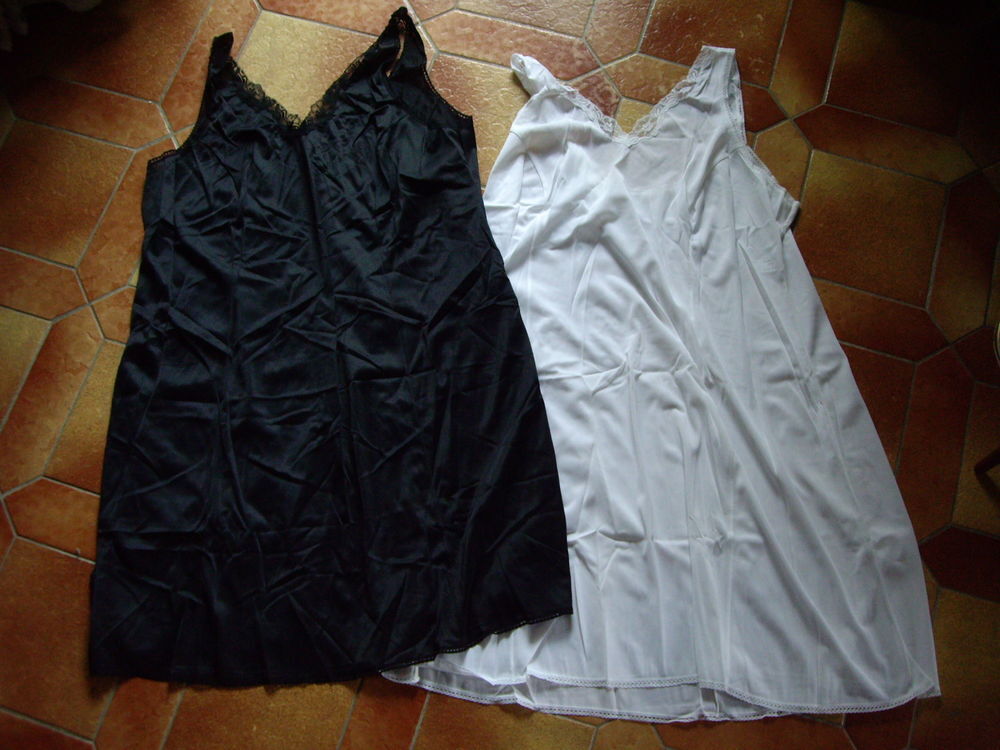 Jupon Taille 44 et Fonds de Robe de T40/42 &agrave; T56 Vêtements