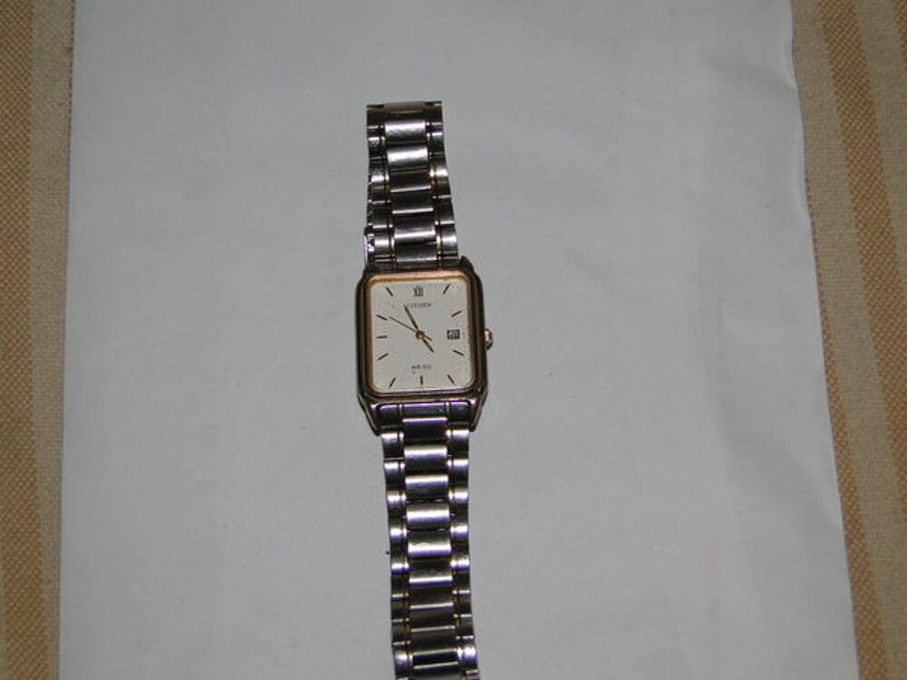 MONTRE CITIZEN AVEC TROTEUSE ET D'ATEUR Bijoux et montres