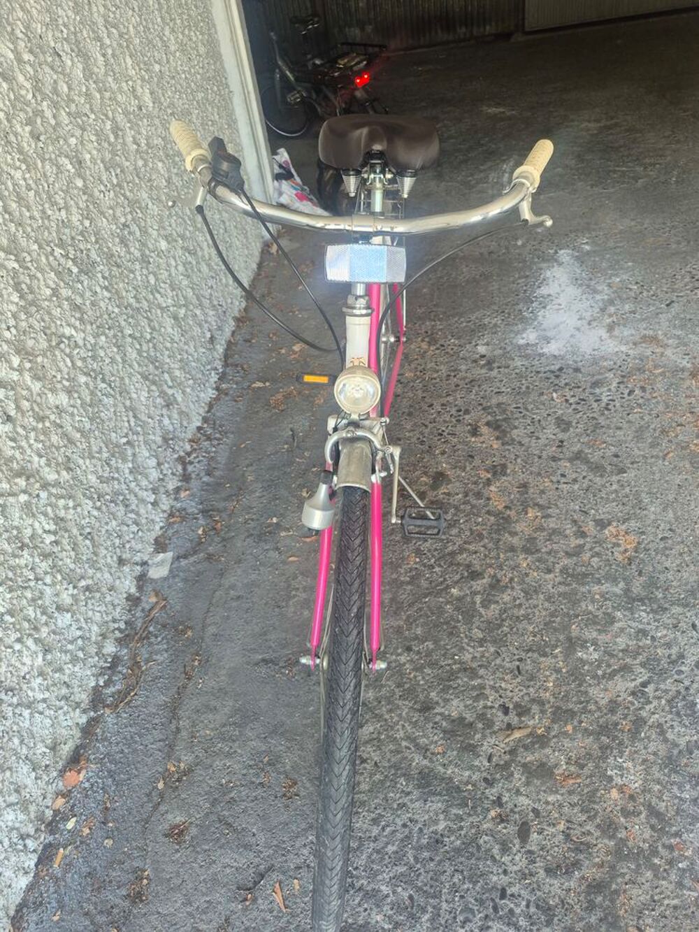 Velo avec Dynamo avant et arriere Vélos