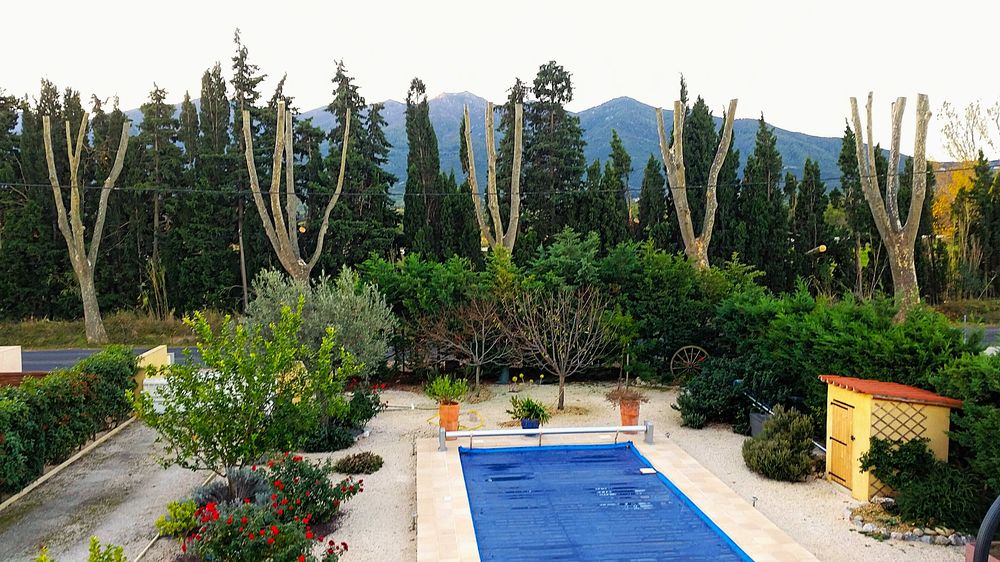 Vente Maison 4 faces piscine jacuzzi professionnel.s'abstenir Montesquieu-des-albères