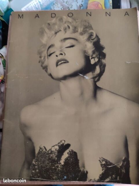 Madonna who's that girl world tour 1987 32 pages grand forma 40 Vaux-le-Pnil (77)