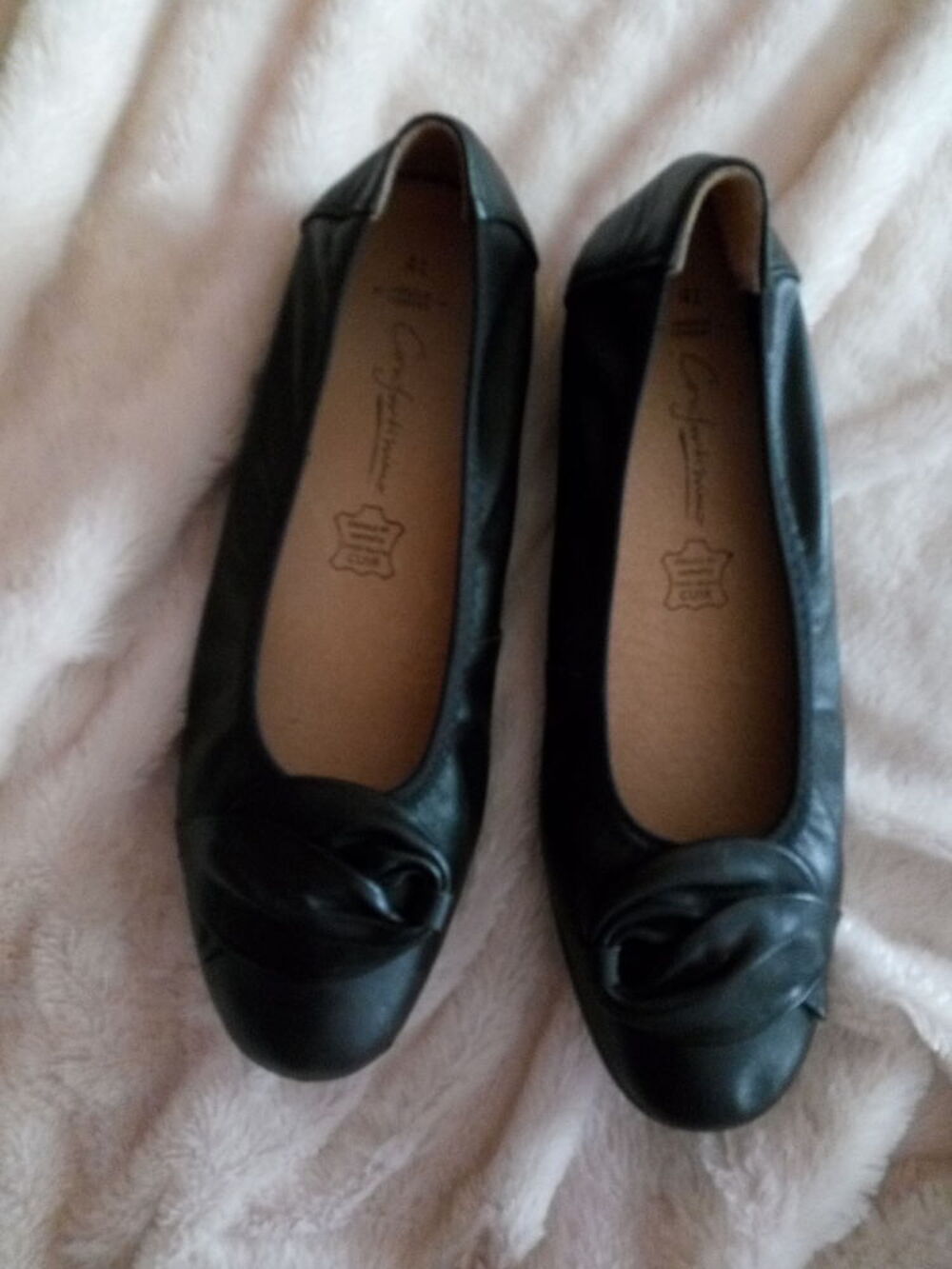 chaussures t 41 en cuir tr&egrave;s bon etat retrait &agrave; dourdan Chaussures