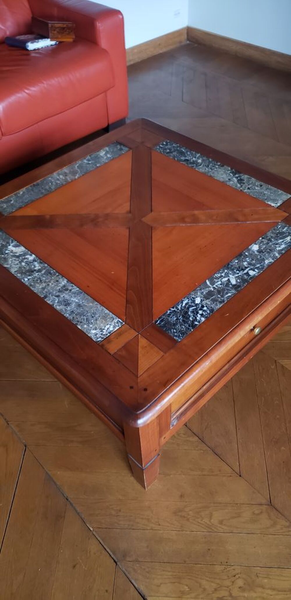 Table basse salon meurisier + noyer avec bandeau en marbre Meubles