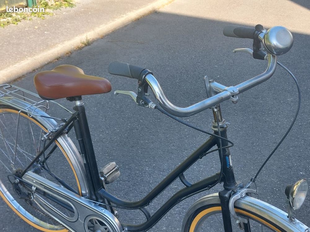 V&eacute;ritable V&eacute;lo de ville "Type Hollandais" ,3 vitesses Vélos
