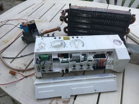 pi�ces pour chaudi�re murale � gaz MEGALIS 400 NGLA24 - 4H B 10 Vaires-sur-Marne (77)
