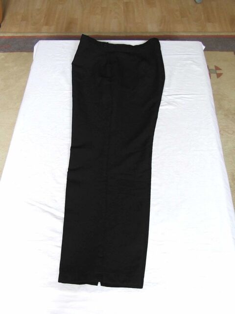Pantalon droit fluide, Noir, T. 44, TBE 7 Bagnolet (93)