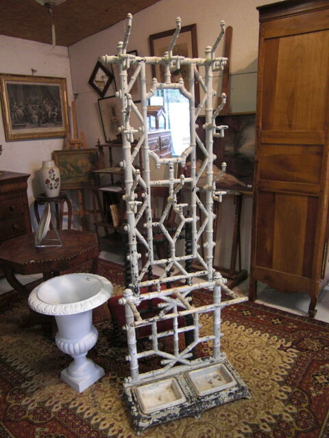 Porte parapluie ancien 470 Château-l'Évêque (24)