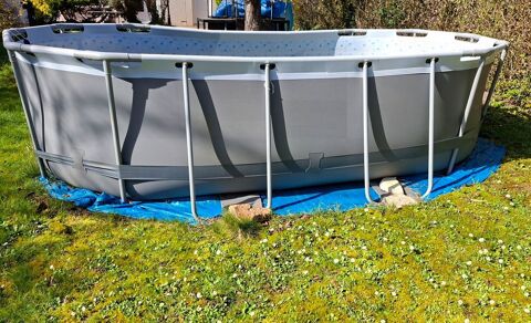 Piscine hors sol Bestaway 4,27x2,50 250 Savigny-le-Temple (77)