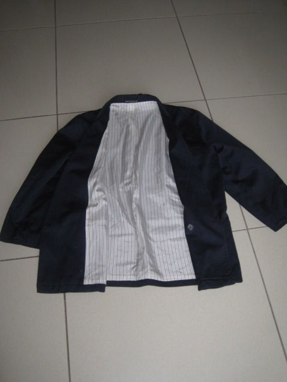 costume habill&eacute; Vtements