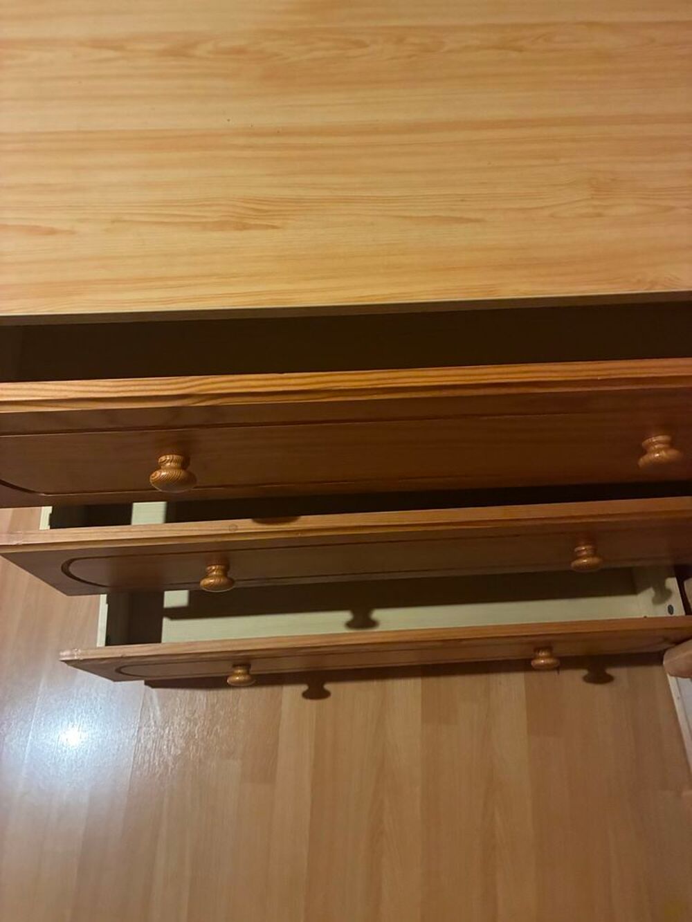 tr&egrave;s belle commode Meubles