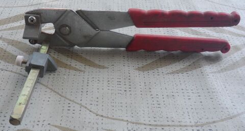 Outil � main vintage coupe-verre ou coupe-carreaux manuel 15 Castries (34)