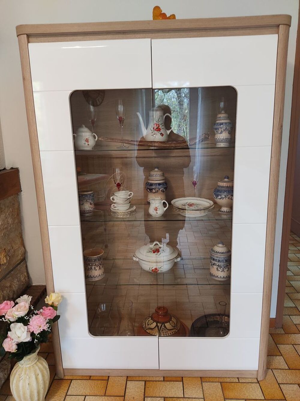 Particulier meuble vitrine de 2021 moiti&eacute; prix Meubles