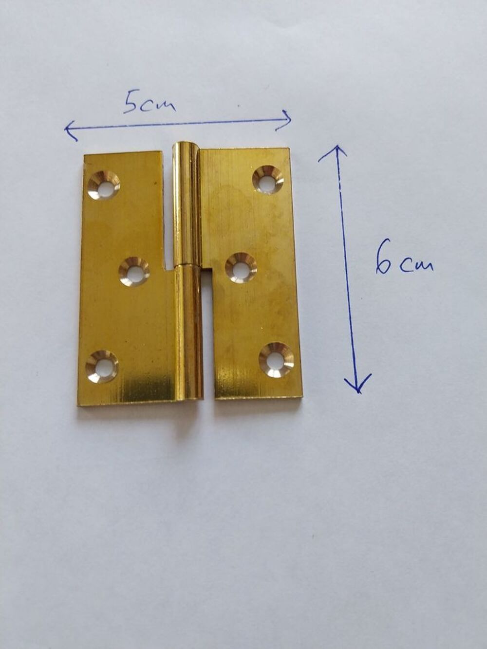 Charni&egrave;res &agrave; visser 5cm X 6cm, neuves12 pi&egrave;ces disponibles. Bricolage