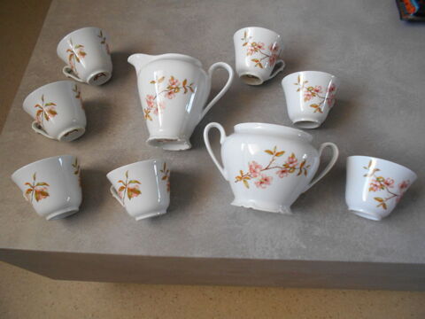 service à café ou à thé en porcelaine 10 Échenoz-la-Méline (70)