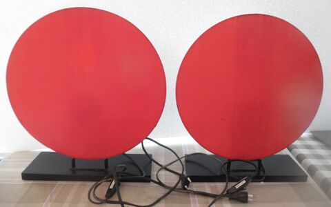 2 Lampes d'ambiance d'occasion  poser plates rondes rouges  40 Castries (34)