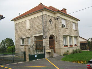  Appartement à louer 4 pièces 80 m²