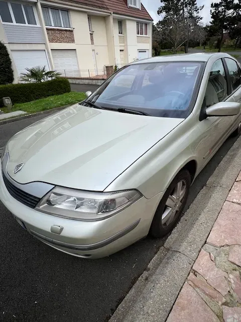 Renault laguna ii Laguna Evolution 2.0 16V Carminat