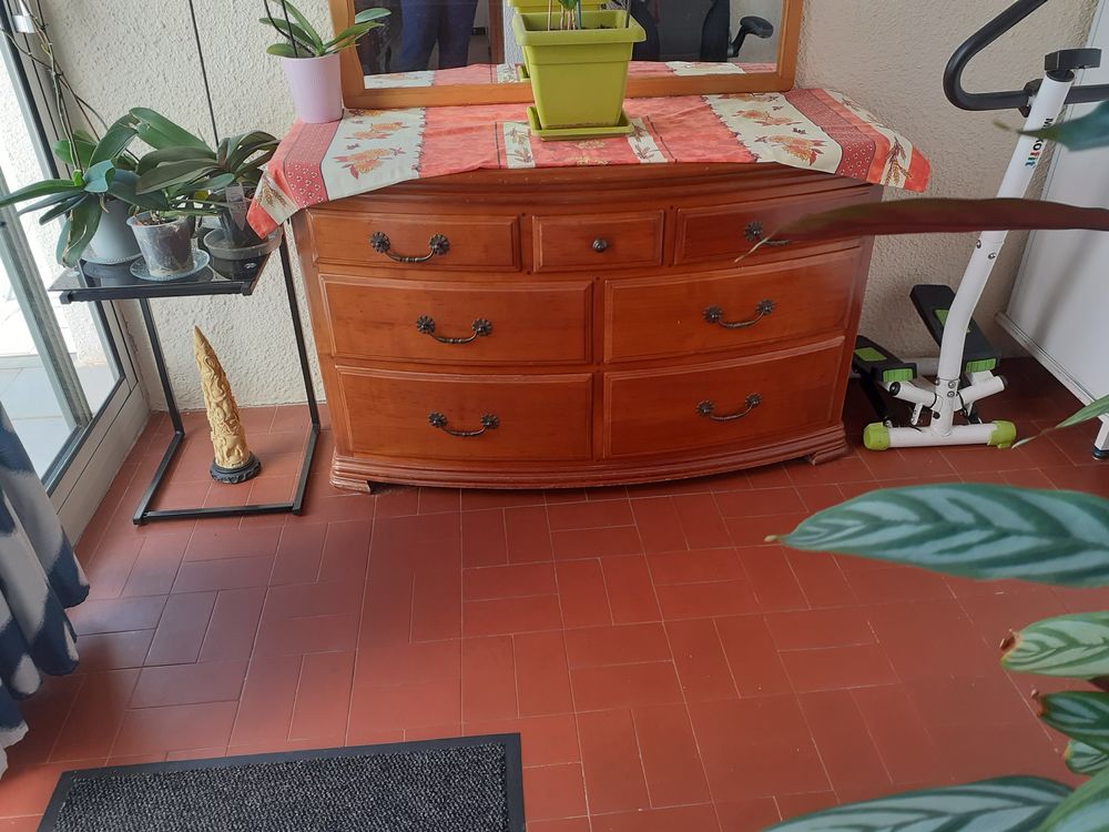 COMMODE EN CHENE AVEC 7 TIROIRS Meubles