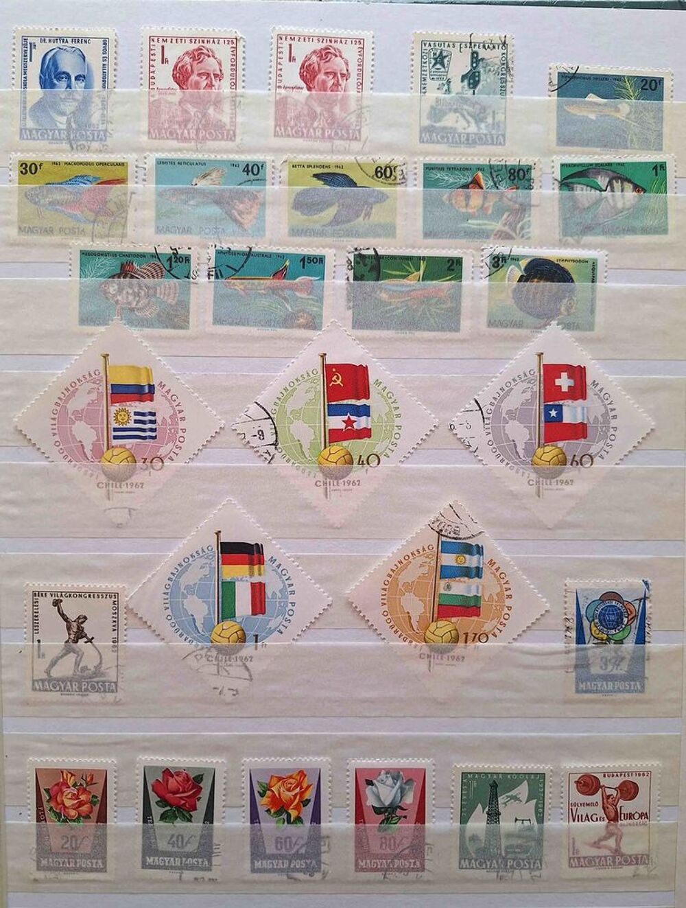 S&eacute;rie de timbres de collection de Hongrie D 
