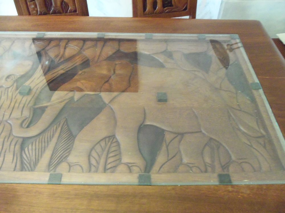 Salle &agrave; manger Africaine Meubles