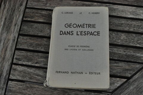 Livre scolaire  Gomtrie dans l'espace  8 Nieuil-l'Espoir (86)