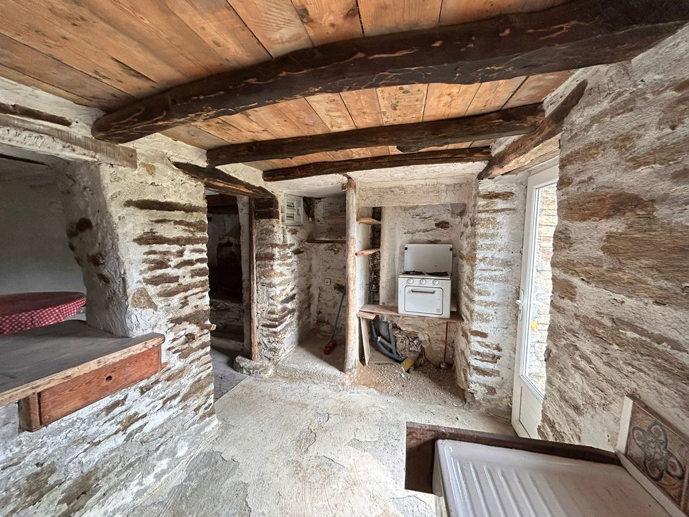 Vente Maison Maison en pierre à 11 km de l'océan ? Galice Porto do barqueiro, mañón, espagne (Espagne)